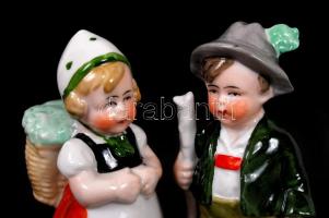 Betakarító fiú és lányka, 2 db kézzel festett porcelán figura, hibátlan, jelzett, m: 13 cm