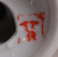 Betakarító fiú és lányka, 2 db kézzel festett porcelán figura, hibátlan, jelzett, m: 13 cm