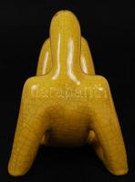 Gorka Géza (1895-1971): Ülő lány. Repesztett mázas kerámia figura, hibátlan, jelzett, 18x14 cm