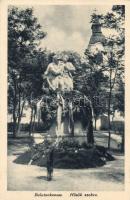 Balatonkenese, Hősök szobra, templom