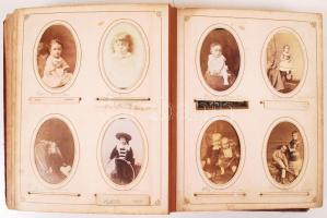 cca 1860-1900 Magyar nemes urak és asszonyok, nagypolgárok, rokonaik. Fotóalbum feliratozott fotóikk...