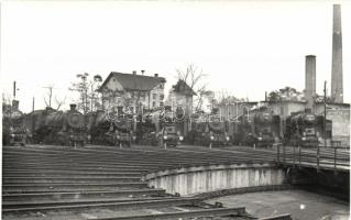 1964 Budapest XIV. Hámán Kató fűtőház, gőzmozdonyok, photo