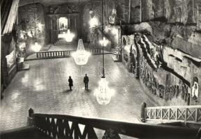 9 db, 2 kivételével modern, bánya témájú képeslap: 7 modern (Wieliczka) és 2 régi (Salzbergwerk) / 9...