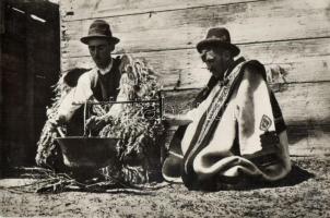 Bugaci csikósok, ebéd / Hungarian folklore, shepherds, lunch