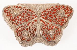 Pillangó alakú finoman cizellált fém ékszeres dobozka bársony béléssel, 12x6x6 cm