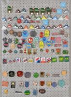 Jugoszlávia ~1970-1980. 3160db vegyes kitűző 6db albumba rendezve T:vegyes
Yugoslavia ~1970-1980. 31...