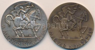 Kiss Nagy András (1930-1997) 1973. "Magyar Nemzetért / Erdély" (2x) Ag és Br emlékérem (31...