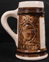 Modern idegenlégiós korsó, mázas kerámia, jelzett, hibátlan, m:16 cm