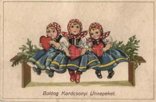 29 db régi magyar népies grafikai képeslap / 29 Hungarian pre-1945 art postcard, Hungarian folklore