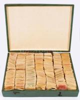 Óriási gyufacímke rendező, több ezer gyufacímkével, két házilag készített fa dobozban