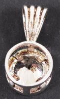 Ezüst (Ag) medál szintetikus kővel / 
Silver pendant with synthetic stone, 2,9gr