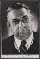 cca 1950-1960 Petre Stefanescu Goanga román színész, énekes dedikált fotója, 18x13 cm