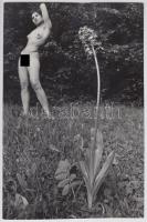 cca 1960-1970 Párhuzamok a természeti formák és vonalak között, 24x16 cm /
erotic photo