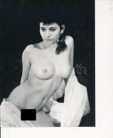 cca 1970 Kalocsai Rudolf: Tímea, finoman erotikus műtermi aktfotó, 24x18 cm / erotic photo