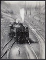 cca 1970-1980 Alapfy László: Pályaudvar, , vintage fotóművészeti alkotás, feliratozott, 24x18 cm