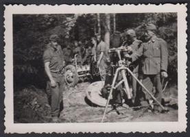 cca 1941-1944 Katonai fotók a II. vh-ból, tankkal, aknavetővel, ágyúval, lánctalpas szállító járműve...