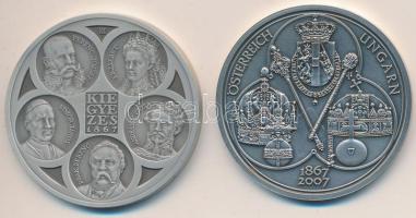 A Magyar Pénzverő és a Münze Österreich közös kiadványána 2007. "1867. Kiegyezés" Ag emlékérem pár (2 x 30g/0.999/0.925) mattírozott kivitelben. Csak 1000db, tanúsítvánnyal T:1 Austria-Hungary 2007. "Austro-Hungarian Compromise of 1867" Ag medallion pair (2 x 30g/0.999/0.925) in case with certificate, only 1000 examples! C:UNC