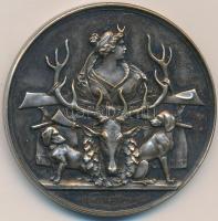 Oertel DN "Országos Magyar Vadászszövetség az érdem jeléül" Ag emlékérem (43mm) T:2 oxidáció
