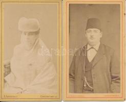 cca 1870-1880  Basile Kargopoulo (Konstantinápoly) (1826-1886): Török házaspár műtermi portréi, 2 db keményhátú fotó, 10x6 cm