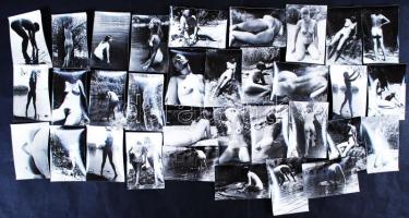 cca 1960-1970 Finoman erotikus aktfotók természeti környezetben, 33 db fénykép, 6x9 cm / erotic photos