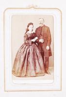 cca 1860-1870 Vizitkártya album, 26 db keményhátú fényképpel (főleg Czanzi és Heller műterméből) egy...