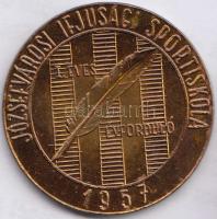 Iván István (1905-19681957. "Józsefvárosi Ifjúsági Sportiskola - I. éves évforduló" fém em...