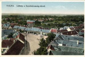 Tolna, Szentháromság-tér (fa)