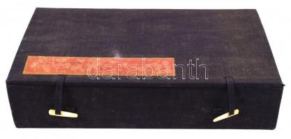 XX. sz. eleje: Kínai elefánt?-csont, faragott igényes sakk készlet. Hiánytalan, jó állapotban, saját...