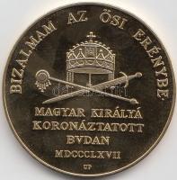 1867. "I. Ferenc József" koronázási emlékérem U.P. jelzésű aranyozott fém utánverete (47.5mm) T:PP