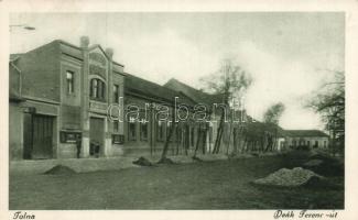 Tolna, Deák Ferenc út, mozi