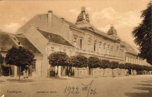 Esztergom Justizpalast (EB)