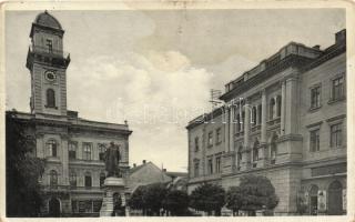 Komárom, Klapka tér / square (fl)