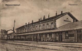 Máramarossziget, vasútállomás / railway station (EK)