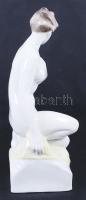Hollóházi porcelán akt, kézzel festett, jelzett, hibátlan, foltos, m:30 cm/Hand painted Hollóházi po...
