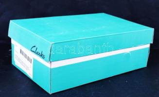 Hollóházi porcelán akt, kézzel festett, jelzett, hibátlan, foltos, m:30 cm/Hand painted Hollóházi po...