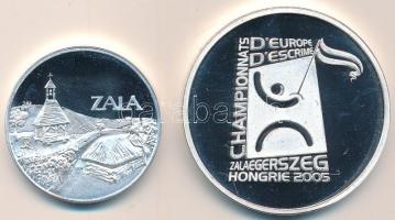 2005. "Vívó Európa-Bajnokság Zalaegerszeg 2004" ezüstözött fém részvételi emlékérem pár dísztokban (42mm+32mm) T:PP