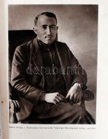 Rákosi Mátyás élete képekben. Ez az album népünk és pártunk bölcs vezére és tanítója Rákosi Mátyás e...