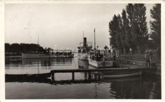 Balatonboglár, kikötő, Vármegyék és városok Országos Mentőegyesületének hajója, gőzhajó, csónak