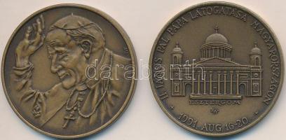 Kiss György (1943-) 1991. "II. János Pál pápa látogatása - Esztergom" Br emlékérem (42,5mm) + "II. János Pál látogatása hazánkban" Br emlékérem (42,5mm) T:1