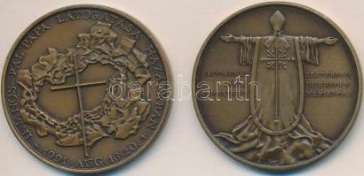 Kiss György (1943-) 1991. "II. János Pál pápa látogatása - Esztergom" Br emlékérem (42,5mm...