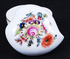 Herendi ékszeres dobozka, kézzel festett, jelzett, hibátlan, m:5 cm, 8×7 cm