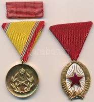 ~1964. "Munka Érdemrend Arany fokozata" Br zománcozott kitüntetés mellszalagon dísztokban + "Szolgálati érdemérem 10 év után" aranyozott Br kitüntetés mellszalagon T:1-,2 NMK 599, 622.