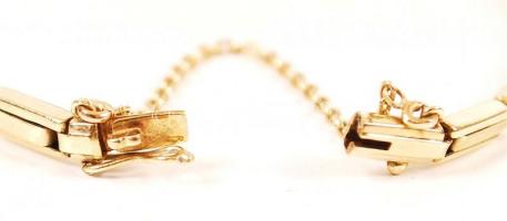 Arany (18K) tokos IWC női karóra, fém szíjjal, jelzett, tok szám:2145130, működik, bruttó:15,9 g