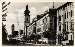 Kolozsvár, Kossuth Lajos utca, Unitárius templom és kollégium / street, church, college