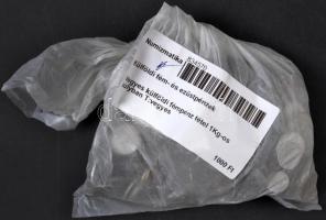 Vegyes külföldi fémpénz tétel 1Kg-os súlyban T:vegyes