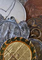 10db vegyes sportérem főleg a szocialista korszakból jobb darabokkal! T:vegyes