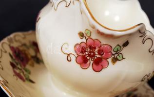 Zsolnay pillangó mintás szószos tál, kézzel festett, jelzett, hibátlan, h:22,5 cm, m:8 cm