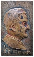 Maugsch Gyula (1882-1946) ~1930. "Horthy Miklós" egyoldalas bronz plakett (100x66mm/175.4g) T:2-,3 Hungary ~1930. "Miklós Horthy" commemorative br plaque. Sign: Gyula Maugsch (100x66mm/175.4g) C:VF,F HPII-1815.