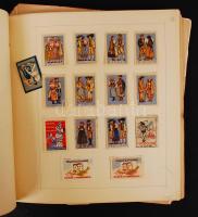 Egy-két ezer darabos magyar és csehszlovák gyufacímke gyűjtemény, nagyrészt lapokon rendezve