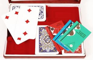 Exkluzív csomagolású Piatnik kártyacsomag, műbőr borítású dobozban, német nyelvű leírással,egy pakli...